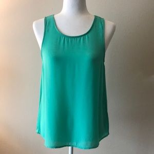 🌷NWOT Everly Tank🌷